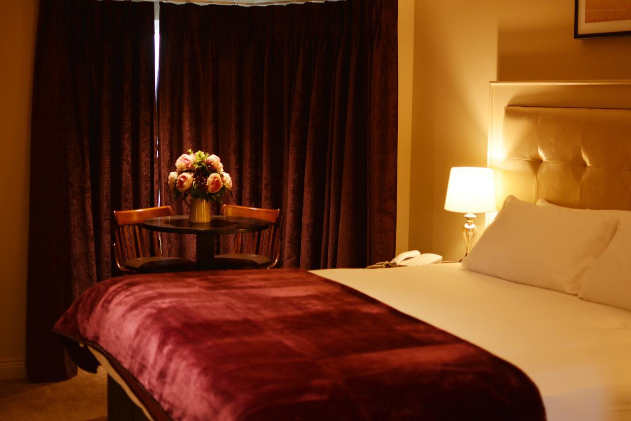 Rooms At Rue Omagh Εξωτερικό φωτογραφία